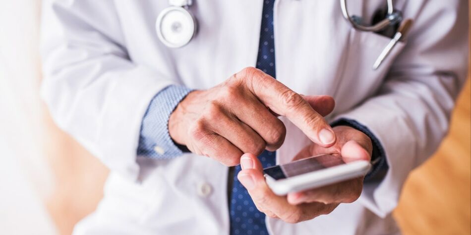 Telemedicine app used by Doctor